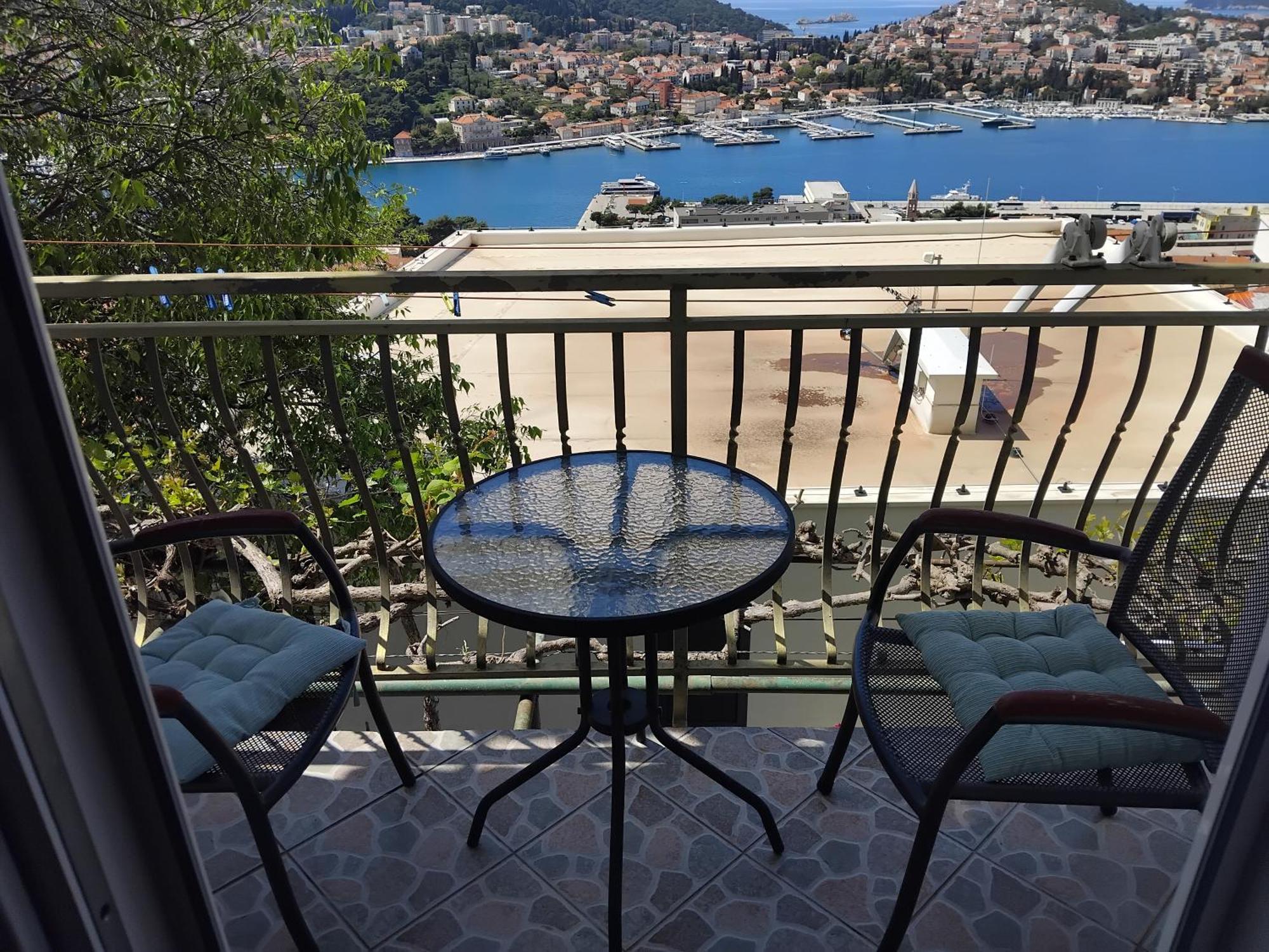 Rooms Anela With Large Common Tarrace And Beautiful Sea View Ντουμπρόβνικ Εξωτερικό φωτογραφία
