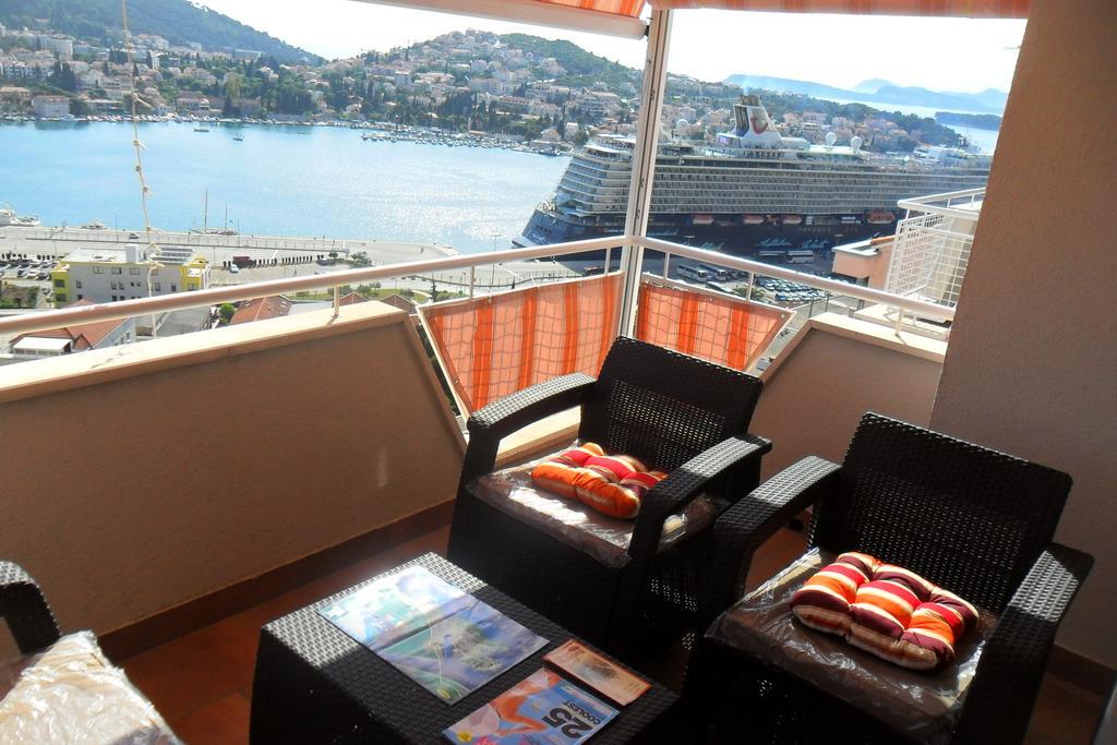 Rooms Anela With Large Common Tarrace And Beautiful Sea View Ντουμπρόβνικ Δωμάτιο φωτογραφία
