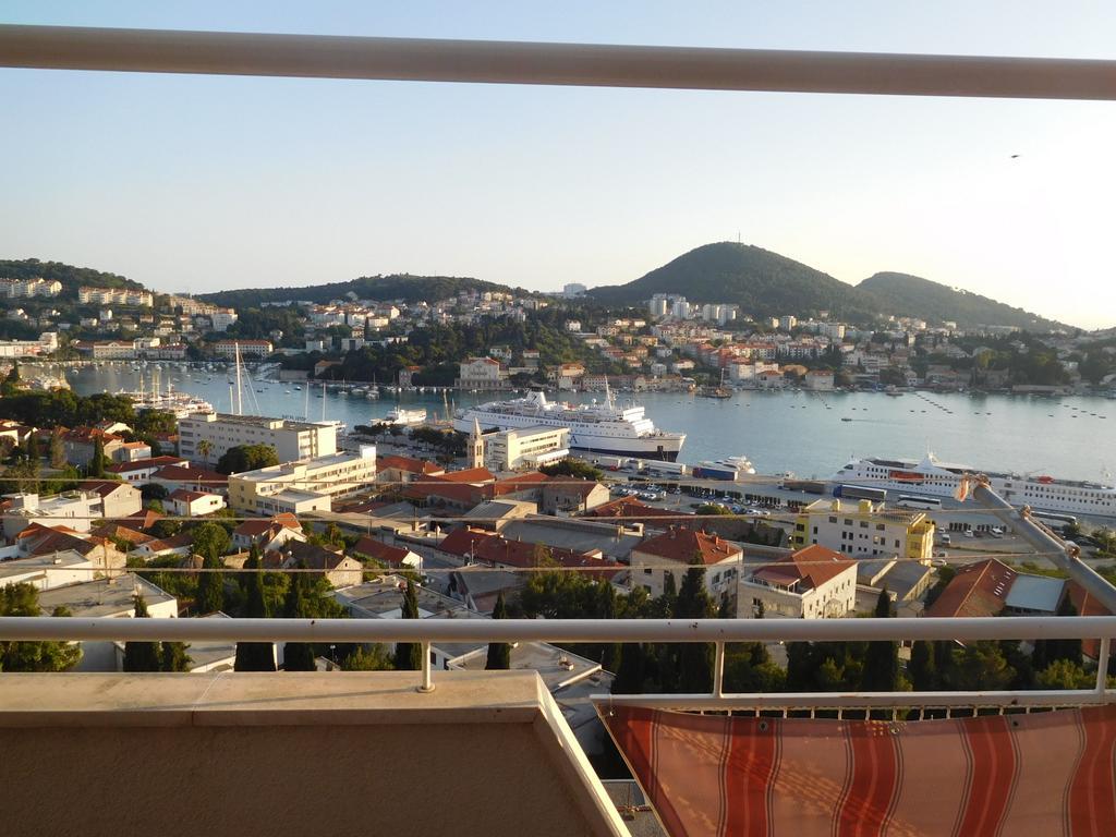 Rooms Anela With Large Common Tarrace And Beautiful Sea View Ντουμπρόβνικ Εξωτερικό φωτογραφία